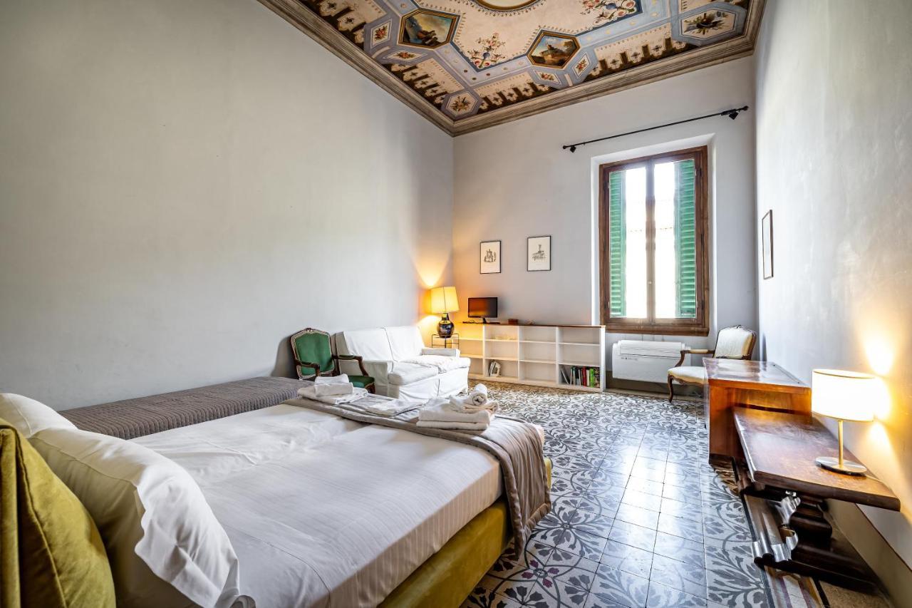 Roommo D'azeglio Florencia